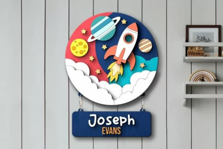 Aviso Circular con Nombre, Espacio (Opción 1)